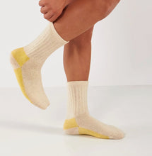 Görseli Galeri görüntüleyiciye yükleyin, Alpaca Wool Thermal Hiking Boot Socks | Ekru - Sarı