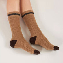 Görseli Galeri görüntüleyiciye yükleyin, Alpaka & Koyun Yünü | Bej/Kahve | İnce Çizgili